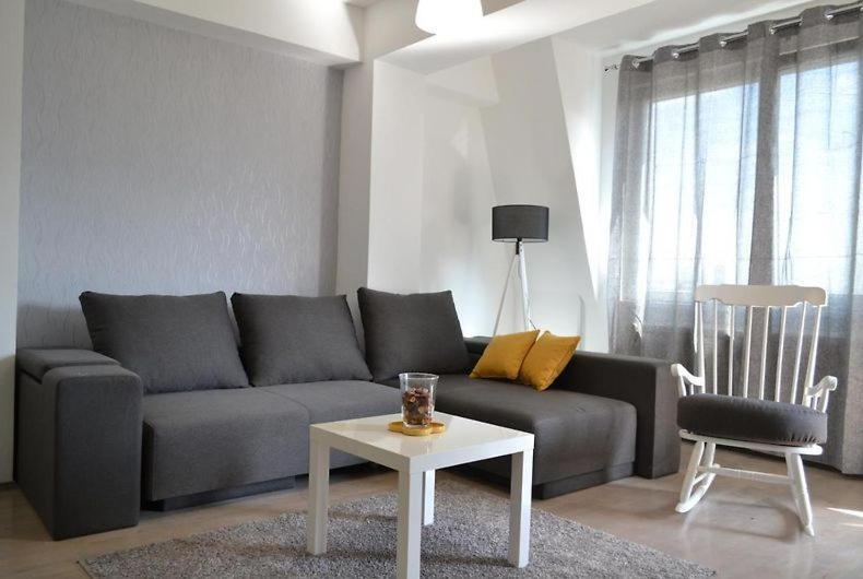 סקופיה Serenity Apartments מראה חיצוני תמונה